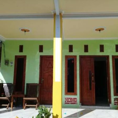 Ijen Mansjestic B&B Tamansuruh Екстериор снимка