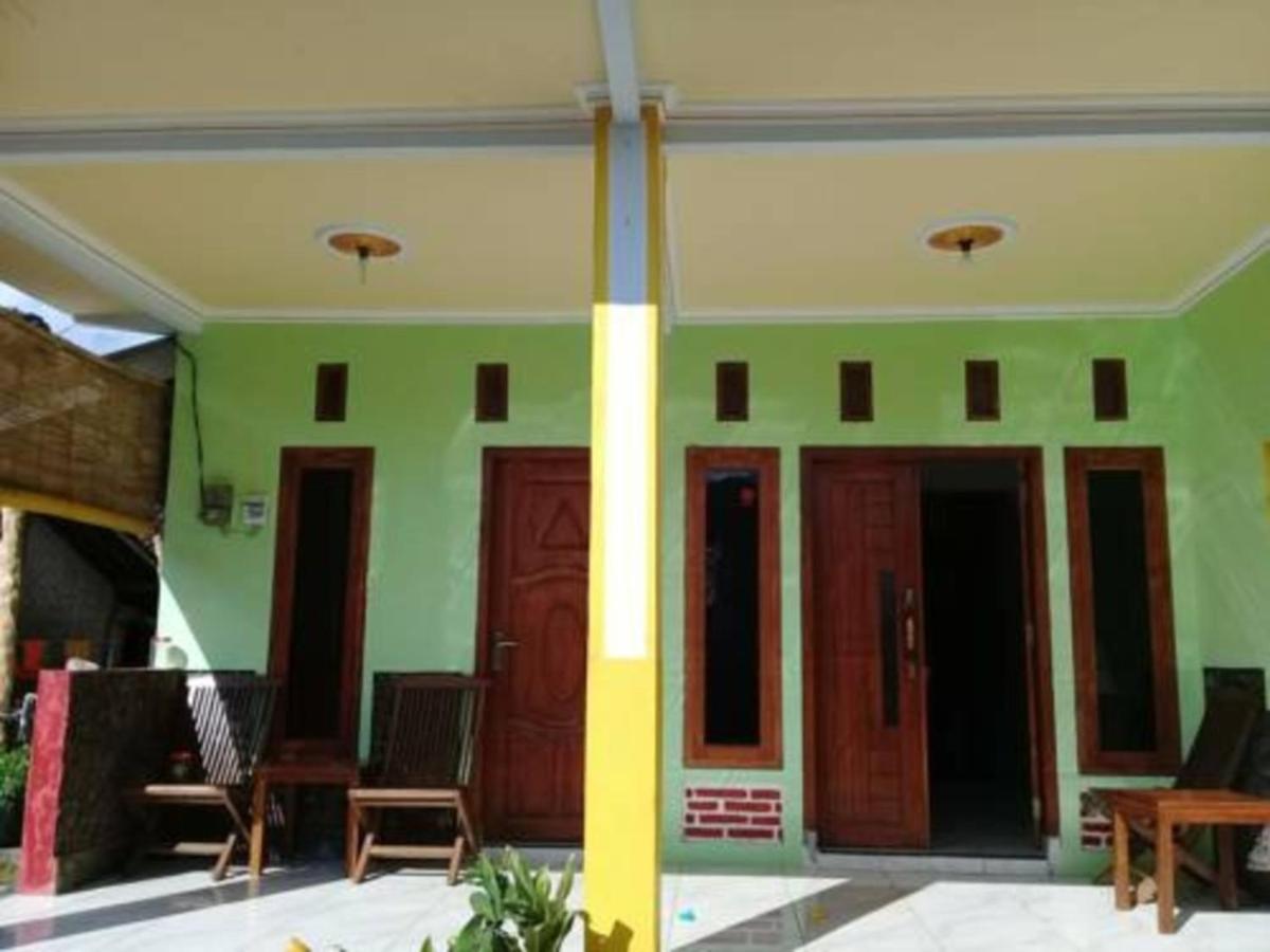 Ijen Mansjestic B&B Tamansuruh Екстериор снимка