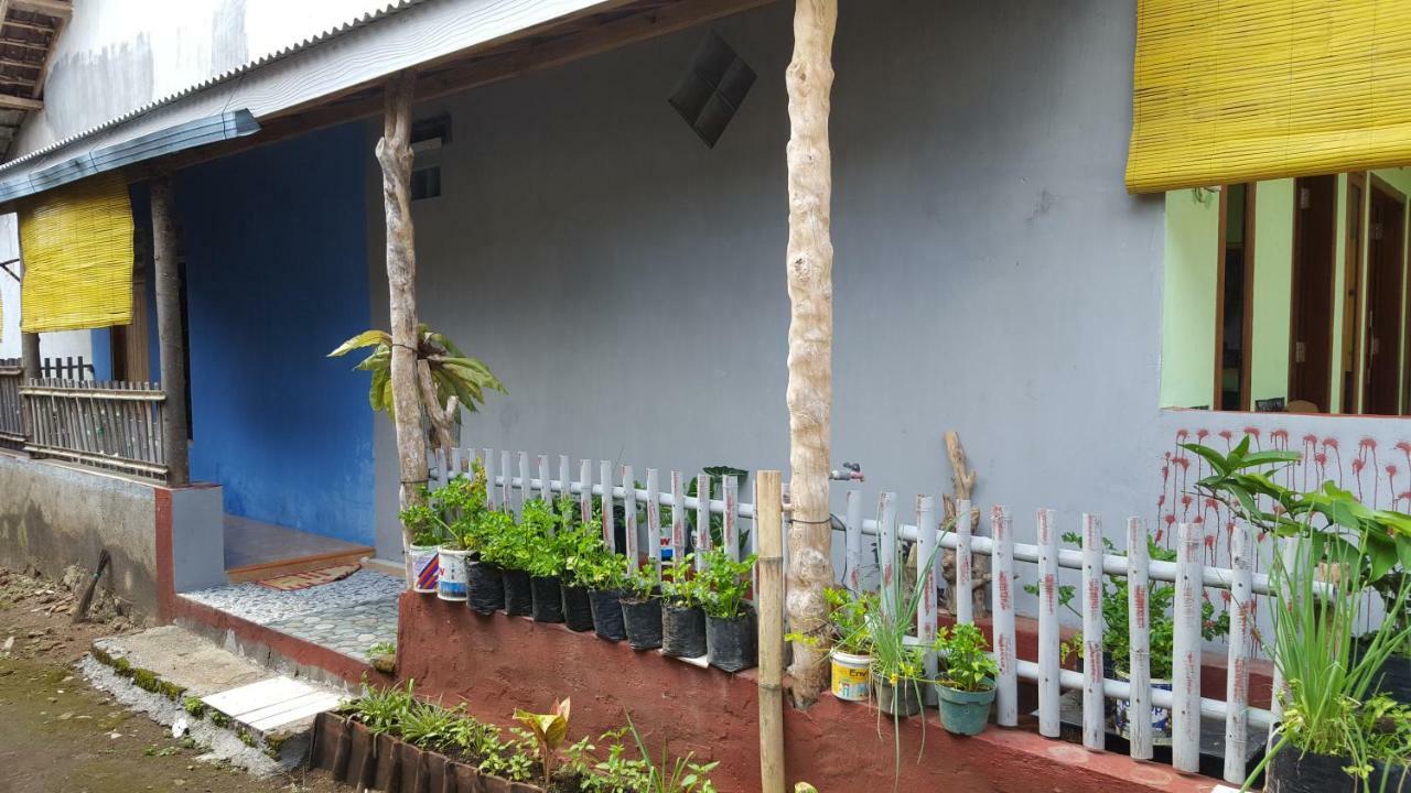 Ijen Mansjestic B&B Tamansuruh Екстериор снимка
